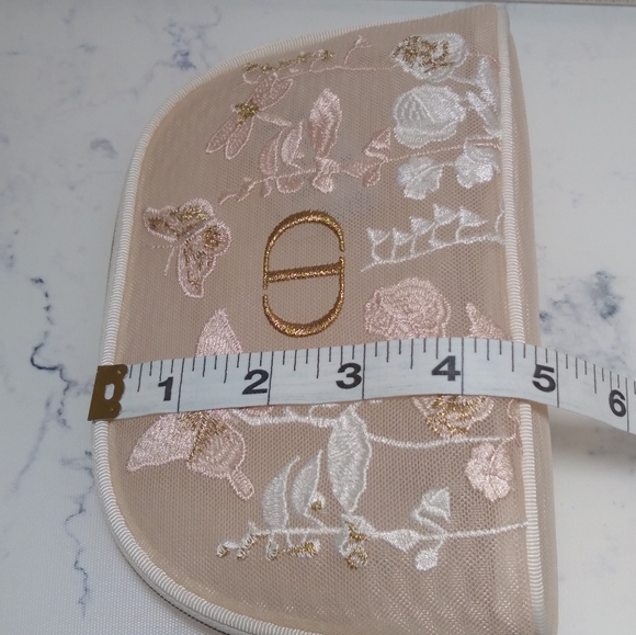 DIOR Mesh Beauty Pouch Bag Embroidered Butterflies and Dragonflies - Picture 8 of 8